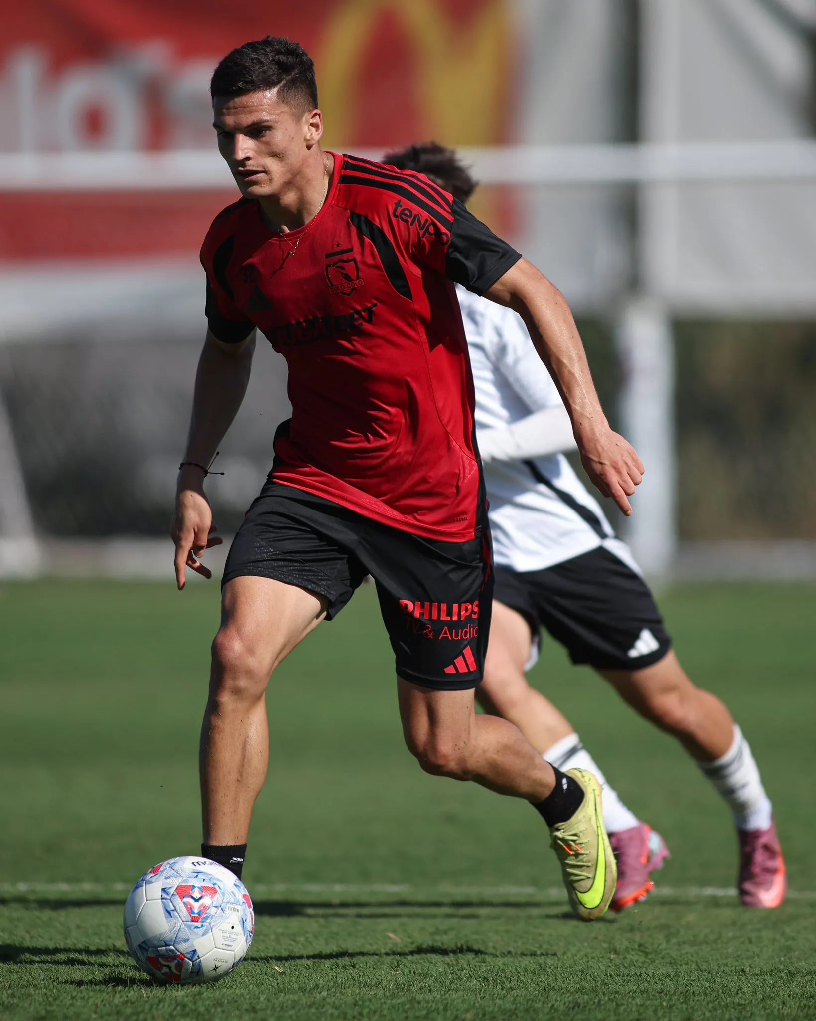 Lucas Cepeda marcó un golazo en el amistoso de Colo Colo