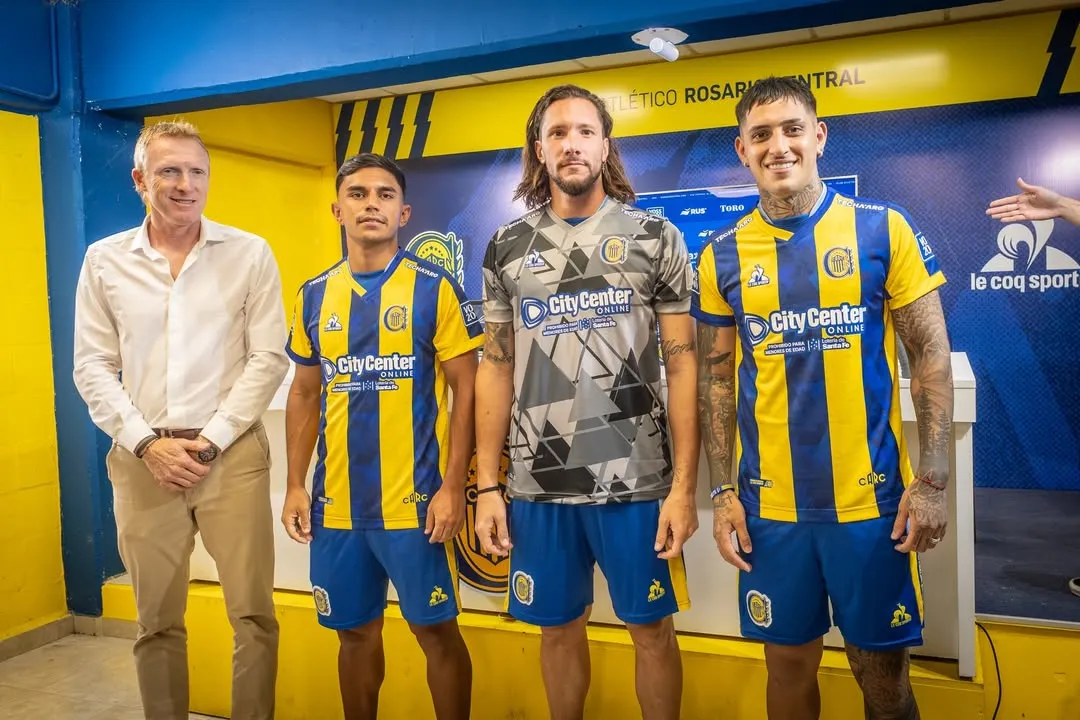 Vicente Pizarro fue presentado como refuerzo de Rosario Central | Foto: Rosario Central