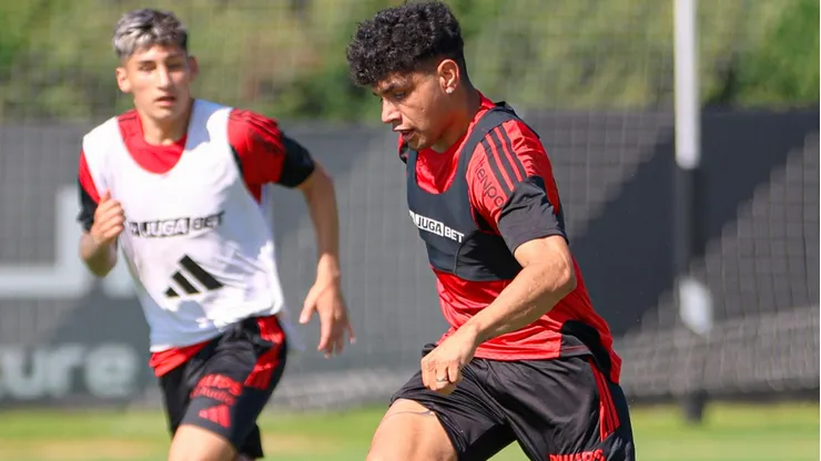 ¿A qué hora juega Colo Colo vs Olimpia y qué canal transmite la Serie Río de la Plata?