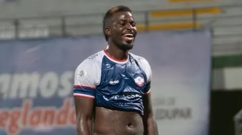 Ojo, Colo Colo: Los poderosos mercados que siguen a Carlos Lucumí.
