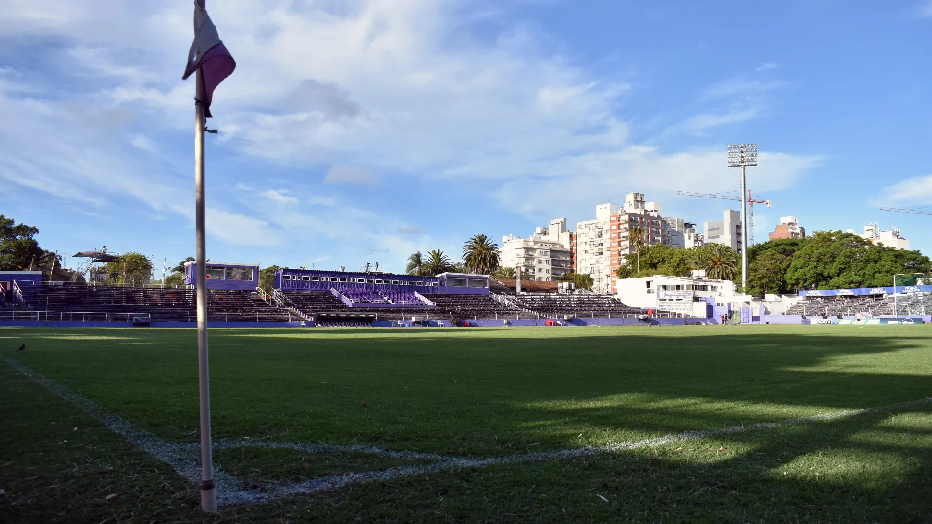 El Estadio Luis Franzini albergará el debut del Cacique en la Serie Río de la Plata. 