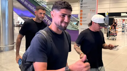 Maximiliano Romero llega a Uruguay para sumarse a Colo Colo como su nuevo refuerzo.