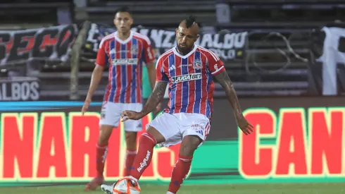 Vidal opina por la llegada de refuerzos a Colo Colo: “Son jugadores…”.
