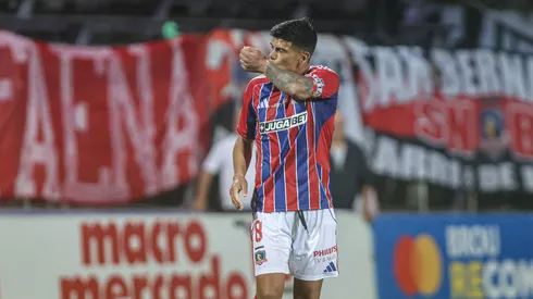 Jineta y sumando minutos: La revancha que busca Esteban Pavez en Colo Colo 2026.
