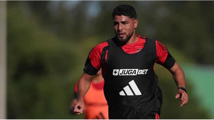 Maximiliano Romero será titular en Colo Colo vs Peñarol.
