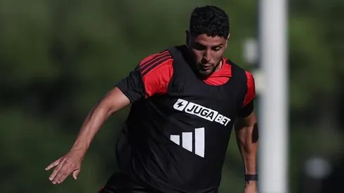 Maximiliano Romero ya tiene número en Colo Colo.
