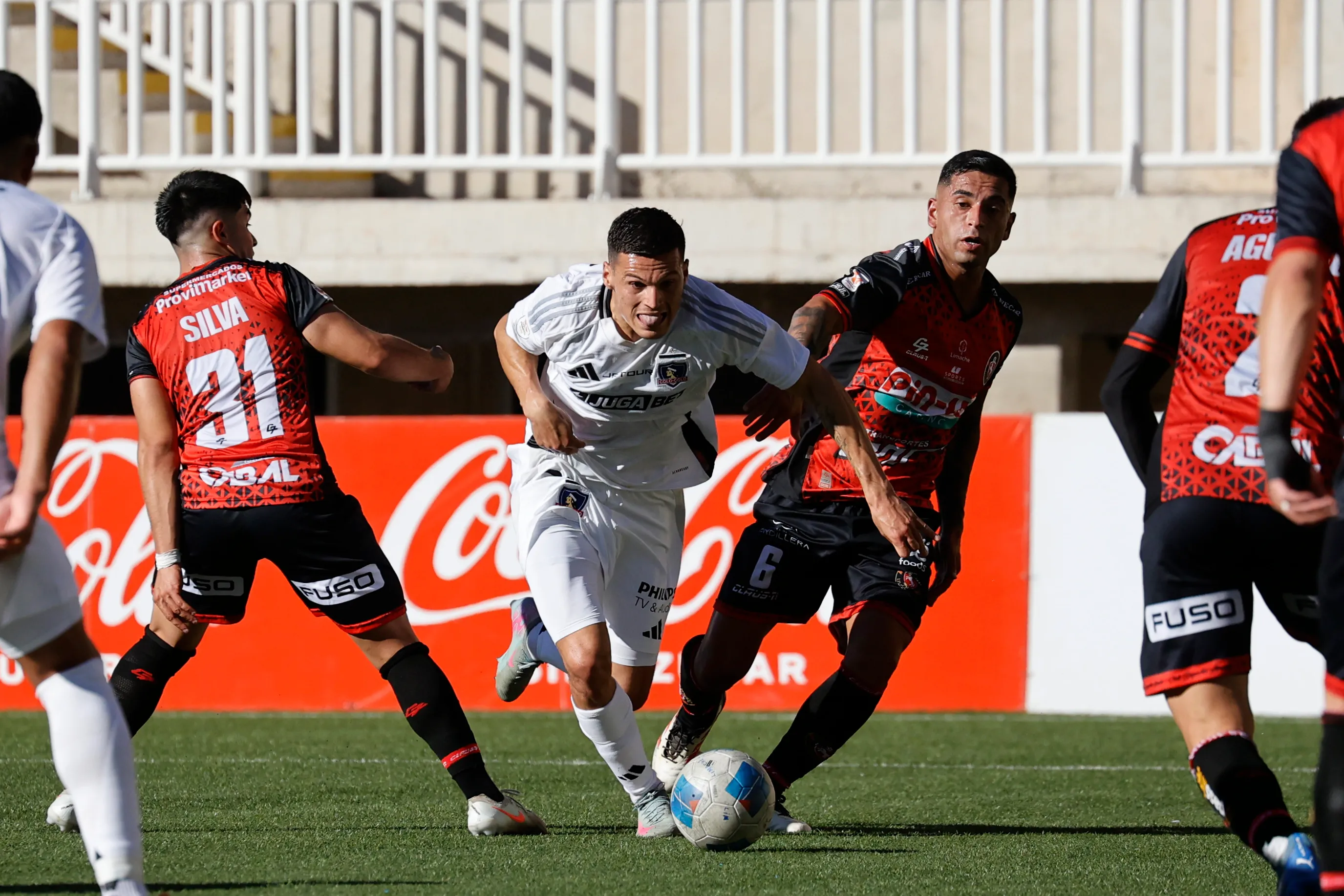 Colo Colo debutará en la Liga de Primera ante Deportes Limache | Foto: Photosport