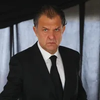 ¡Mosa busca el control total de Blanco y Negro!