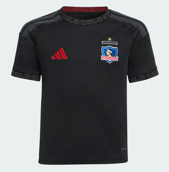 Camiseta visita para niños, $49.990 | Foto: Adidas