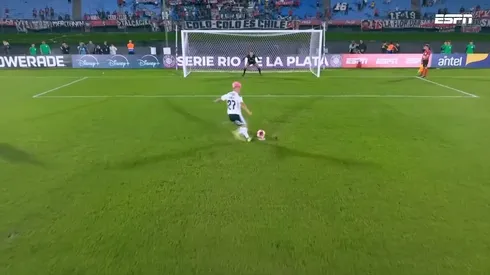 Las reacciones internacionales al penal de Zavala en amistoso de Colo Colo.