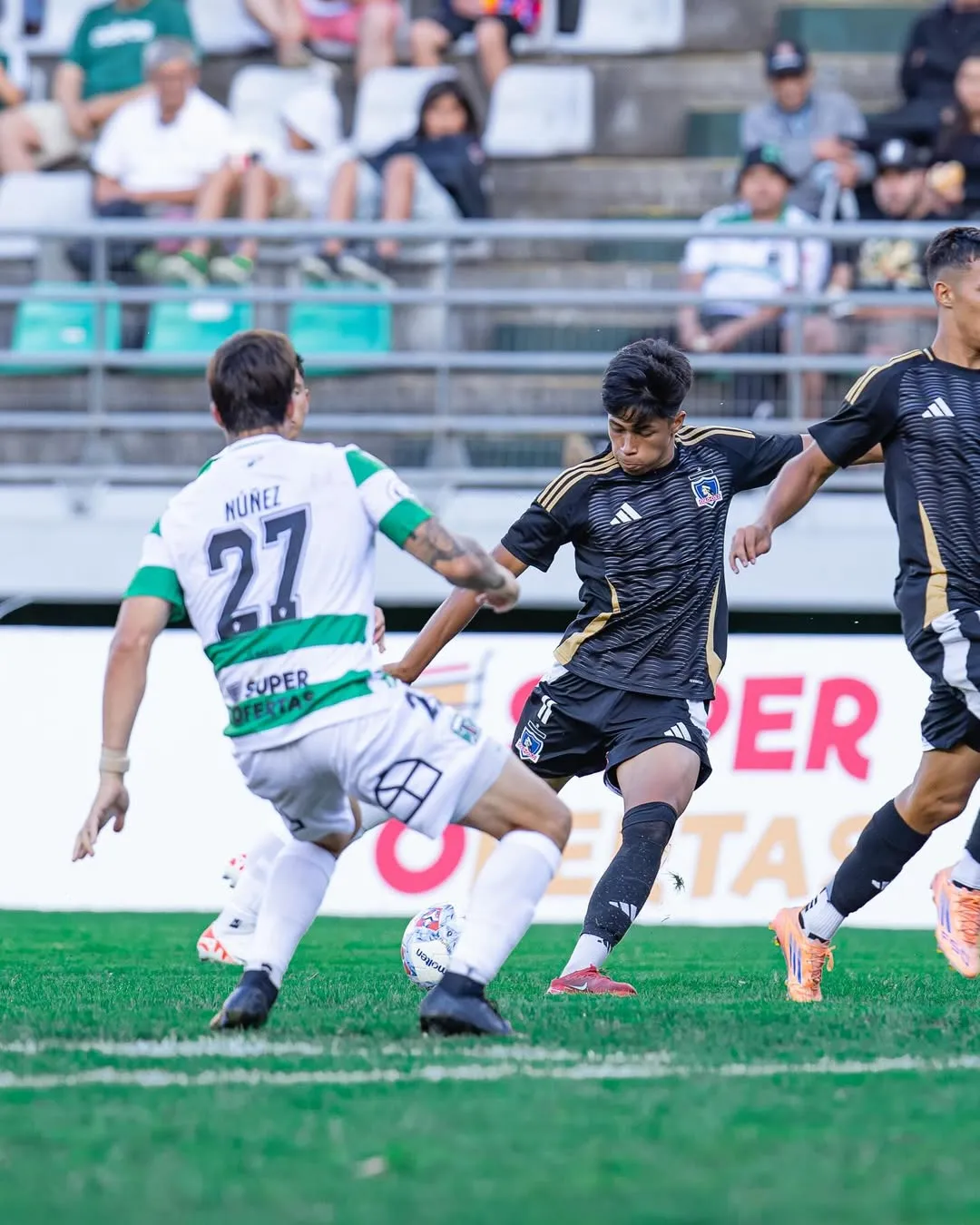Colo Colo Proyección enfrentando a Deportes Temuco. (Foto: Jaime Salazar – @jaimesalazarfotos)