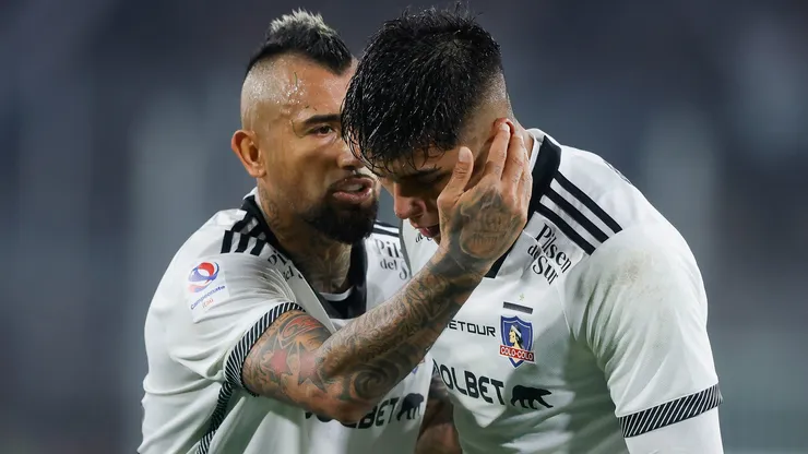 Ex Colo Colo: La particular bienvenida de Costas a Damián Pizarro en Racing
