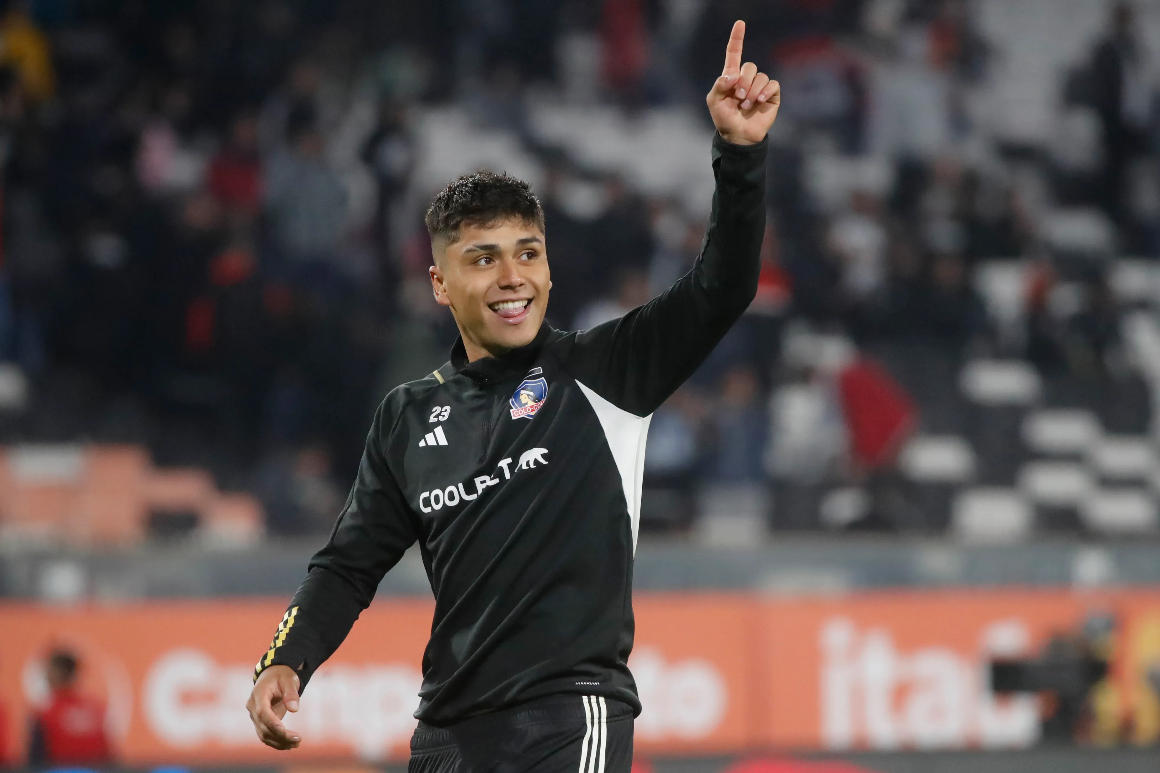 Damián se alista para vivir una nueva experiencia en el extranjero. Imagen: Jonnathan Oyarzun/Photosport