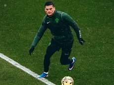 ¿Debuta ante Barcelona? DT de Elche está fascinado con Lucas Cepeda