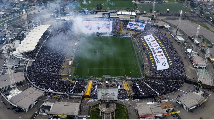 Colo Colo prepara partido a beneficio en el Monumental.