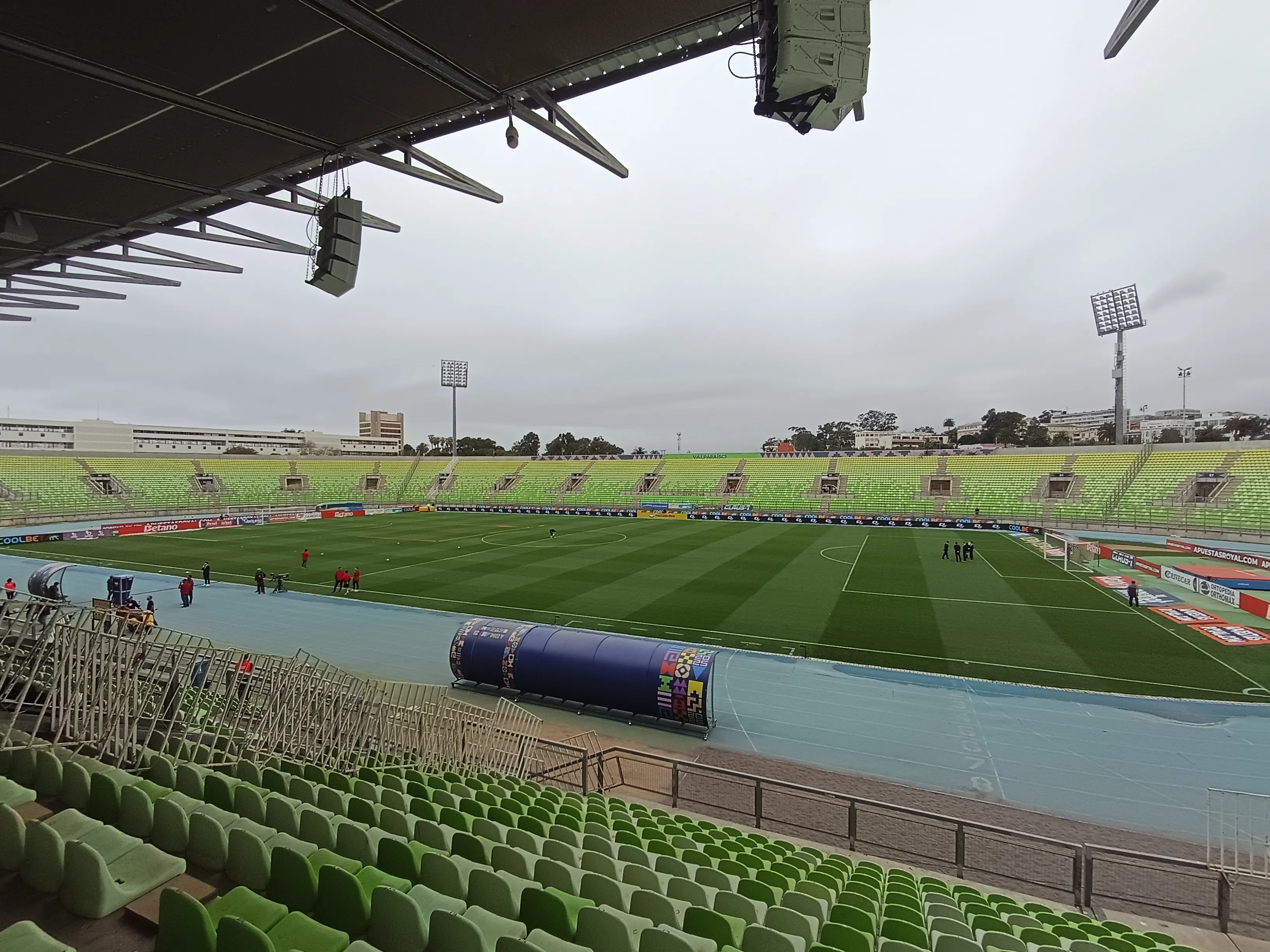 Colo Colo enfrenta a Limache en el Elías Figueroa de Valparaíso.