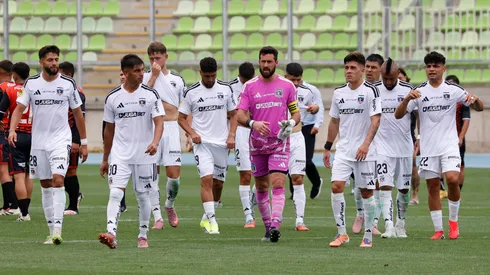 Lamentable: Bus de Colo Colo es apedreado a las afueras de Valparaíso