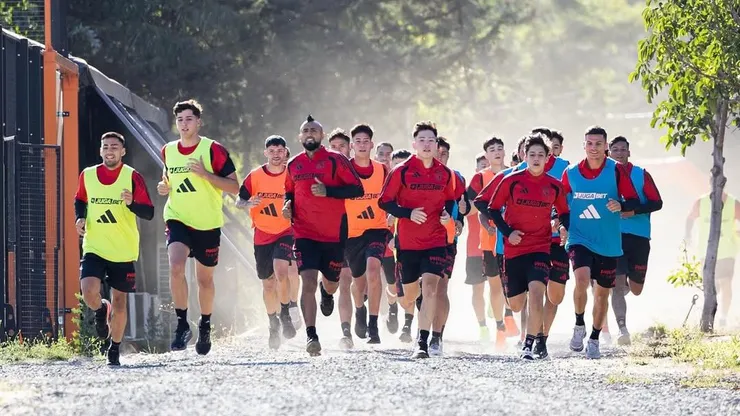 Colo Colo sorprende y reincorpora a los entrenamientos a dos cortados.