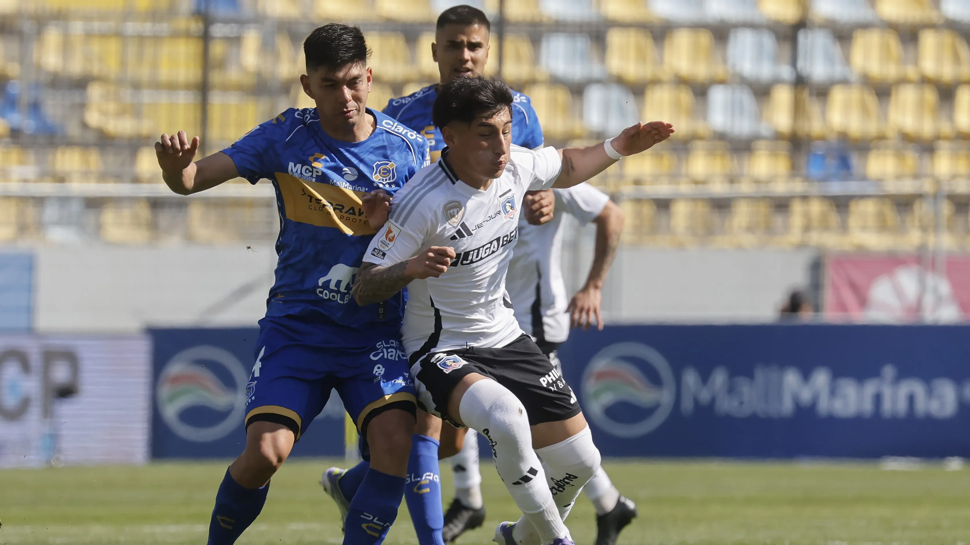 Colo Colo busca ganar ante Everton