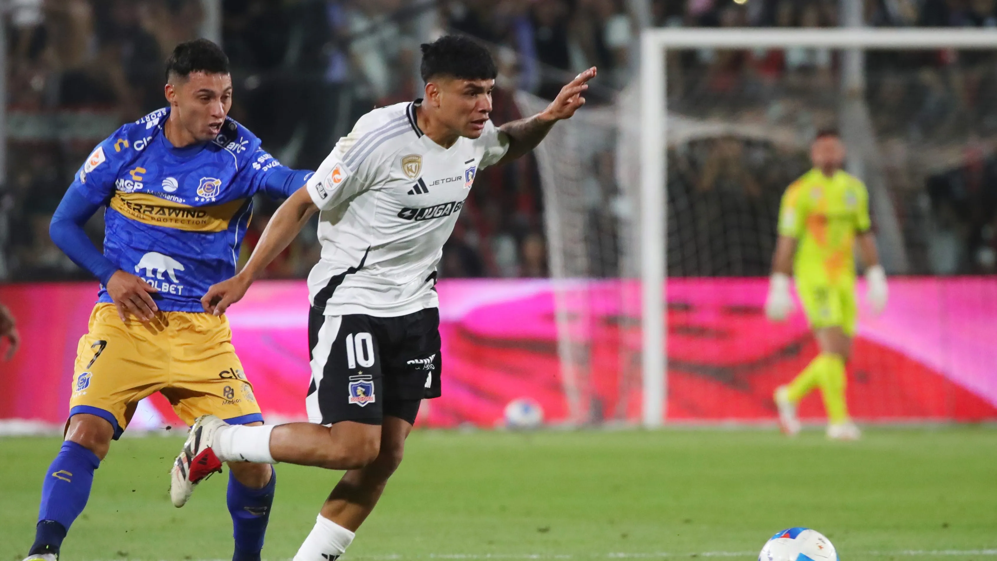 Claudio Aquino toma protagonismo