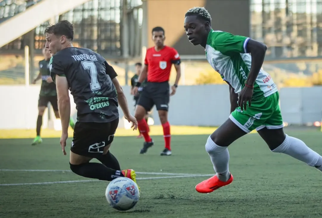 Manley Clerveaux ha tenido un complicado arranque en el Velero. 