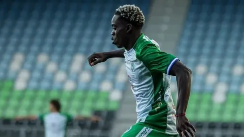 De Colo Colo a la Primera B: El difícil comienzo de Manley Clerveaux en Deportes Puerto Montt.