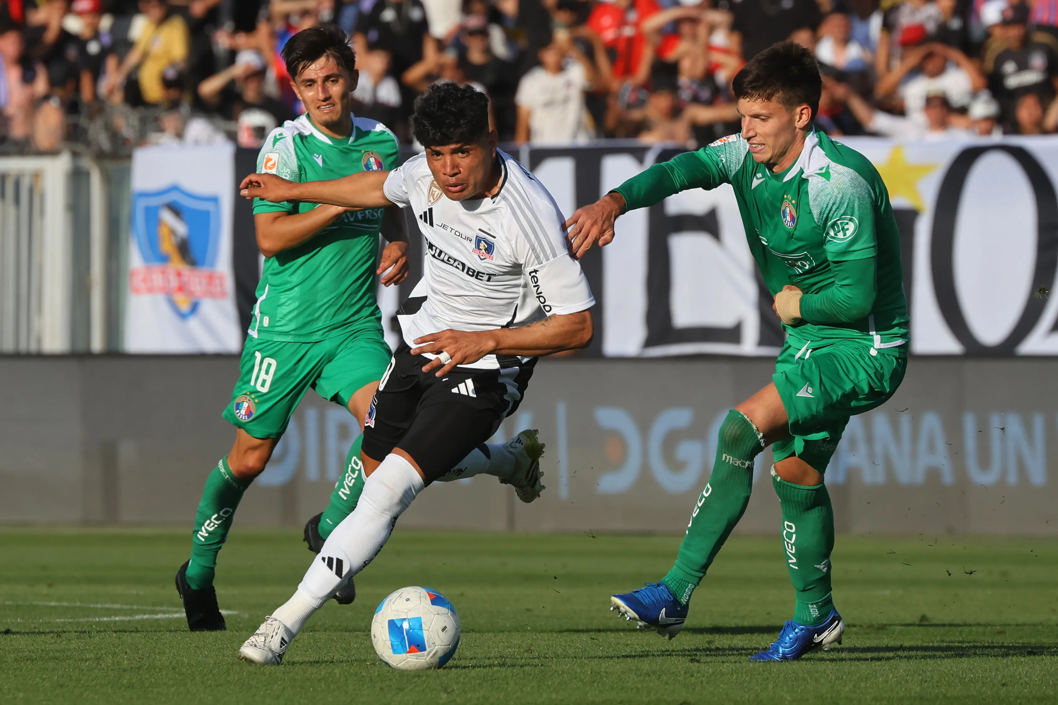 ¿Claudio Aquino debe ser titular ante Everton?Imagen: Jonnathan Oyarzun/Photosport