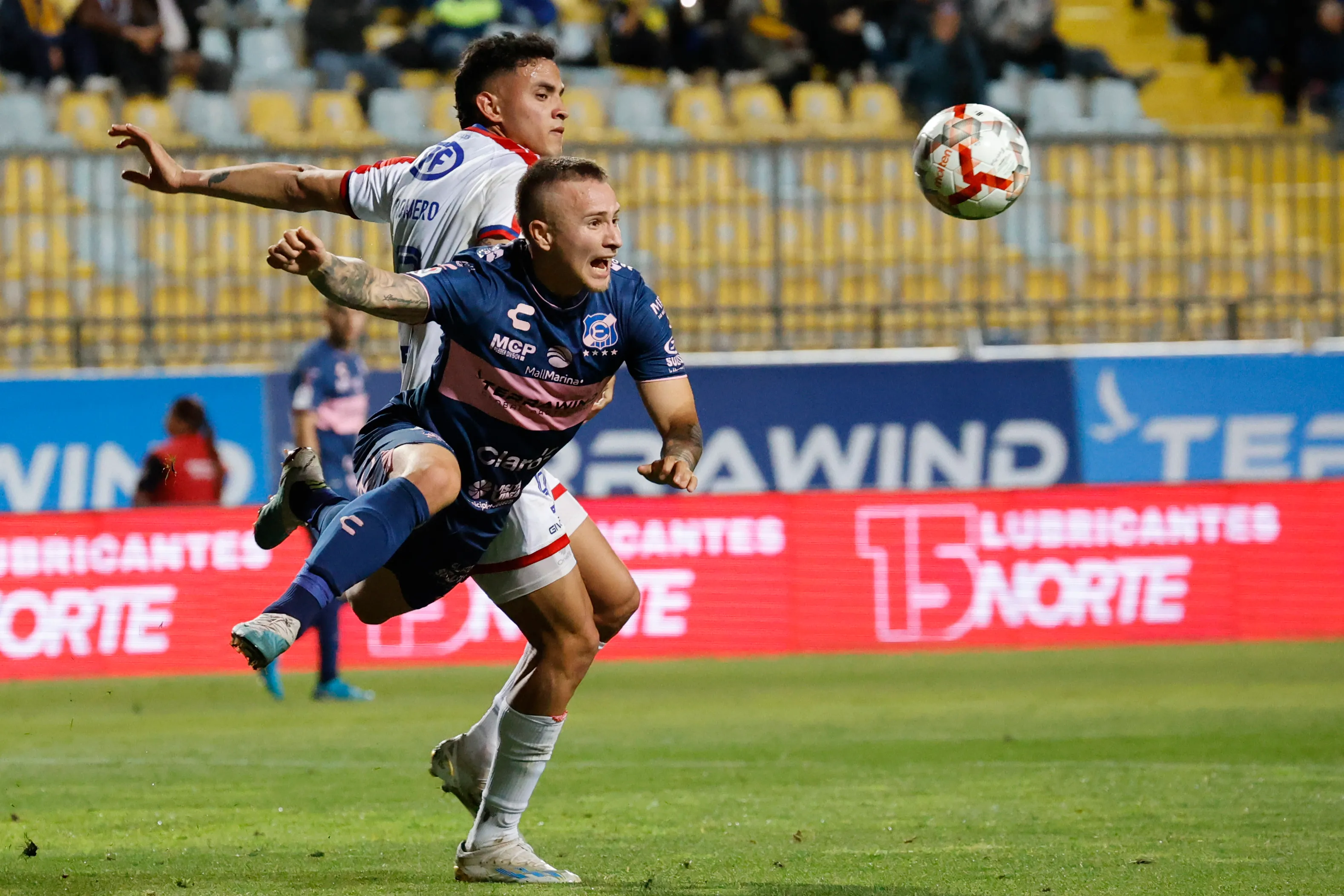 Benjamín Berríos es baja para enfrentar a Colo Colo.Imagen: Raul Zamora/Photosport