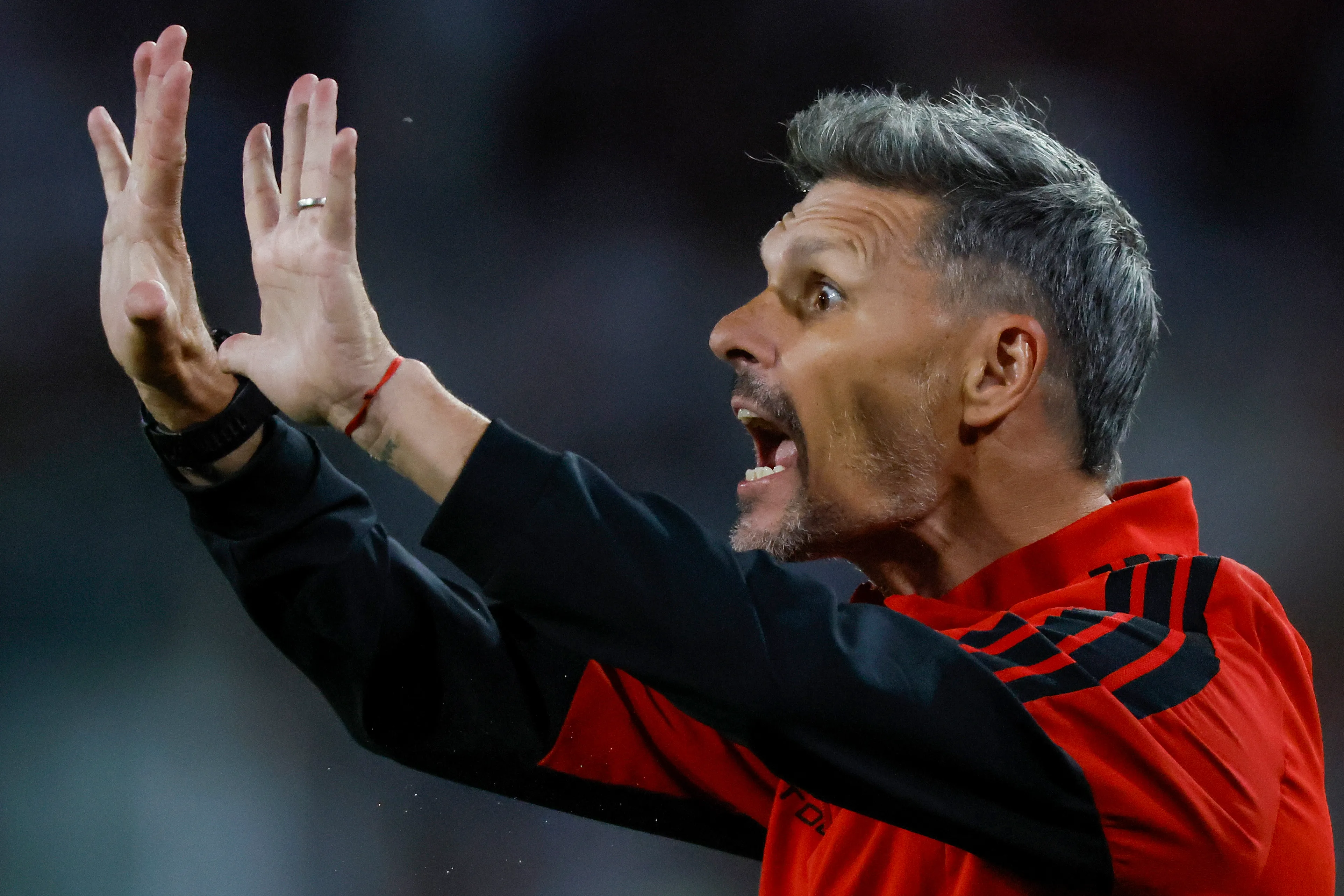 Ortiz espera por la llegada de un nuevo jugador. Imagen: Andres Pina/Photosport