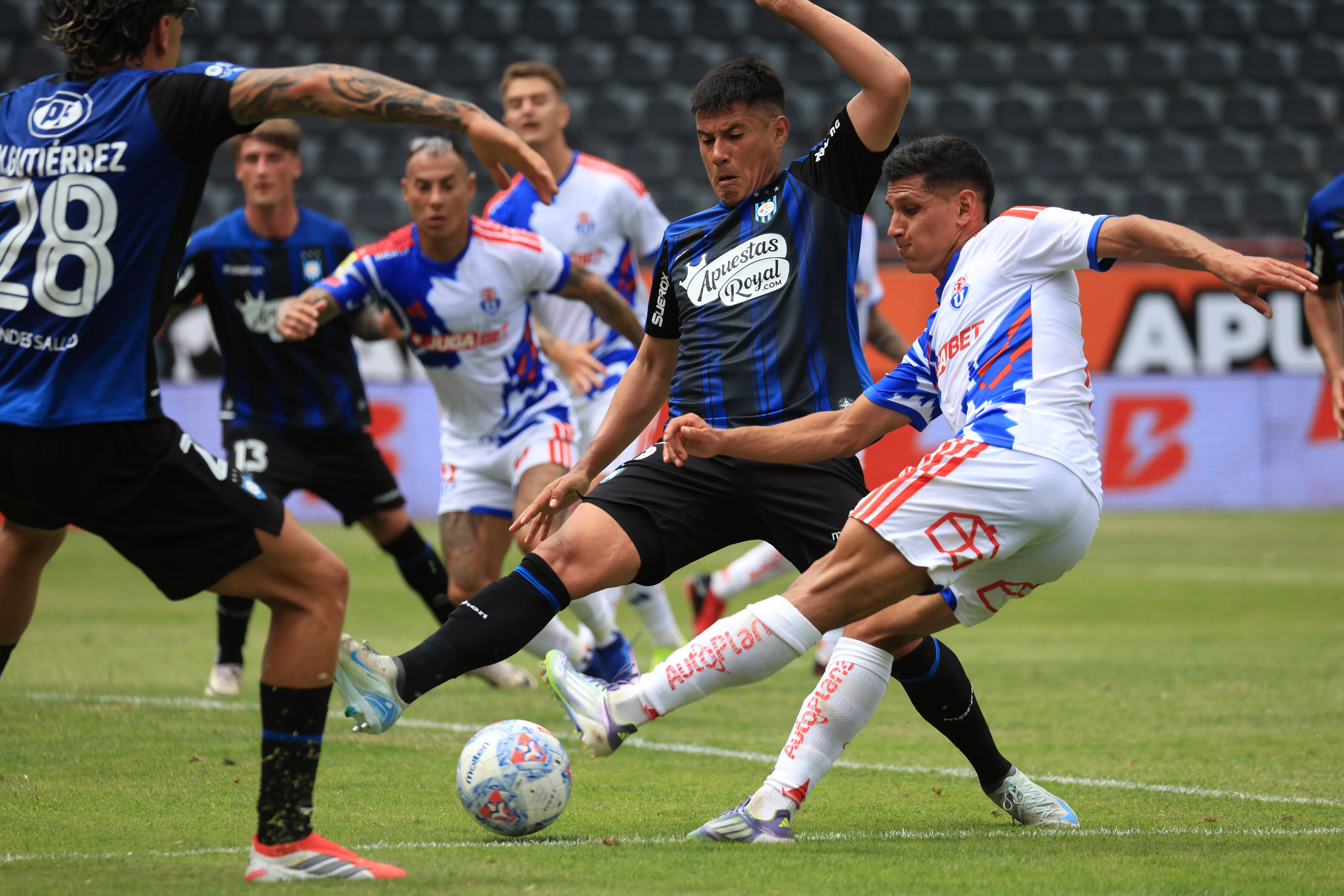 Huachipato y Universidad de Chile empataron sin goles en Talcahuano. ¿Cómo queda Colo Colo en la tabla?