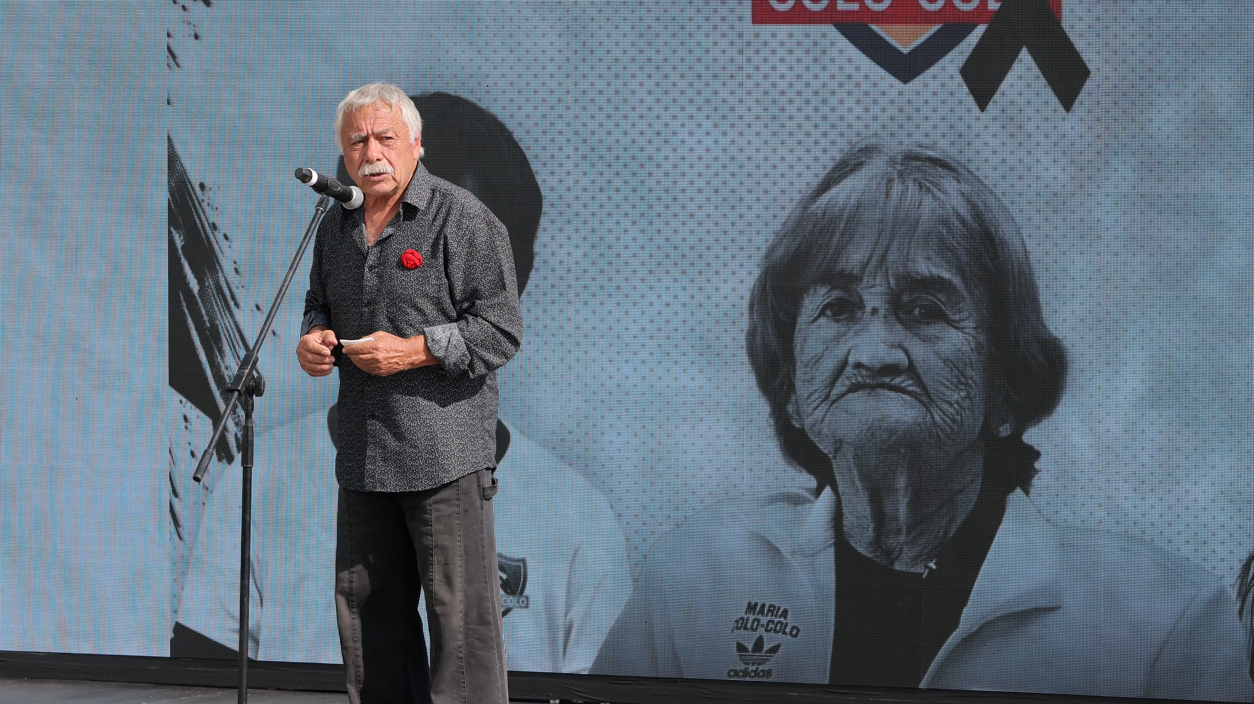 Carlos Caszely habla de Javier Correa