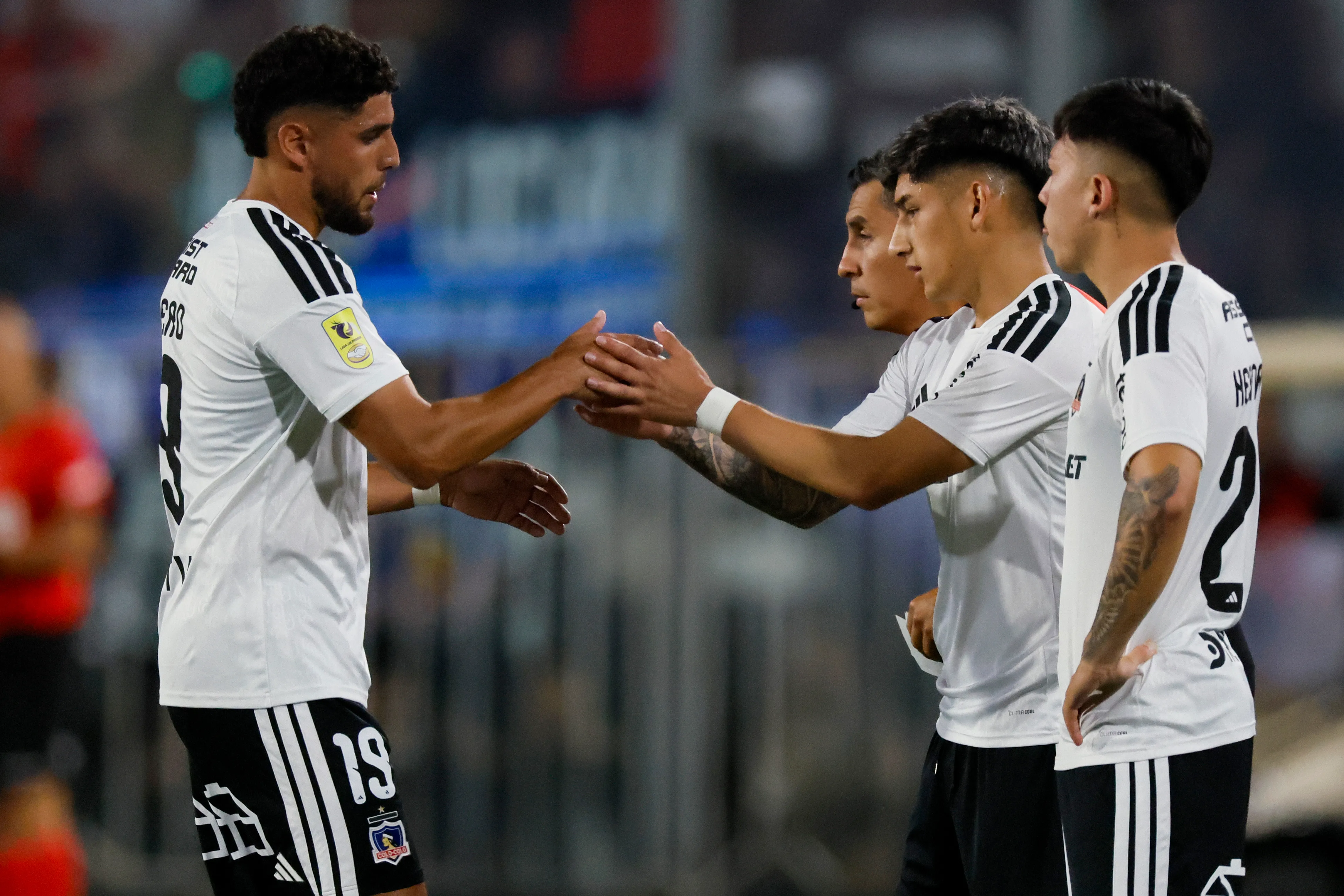 Los juveniles buscan su lugar en el equipo titular de Colo Colo.Imagen: Andres Pina/Photosport