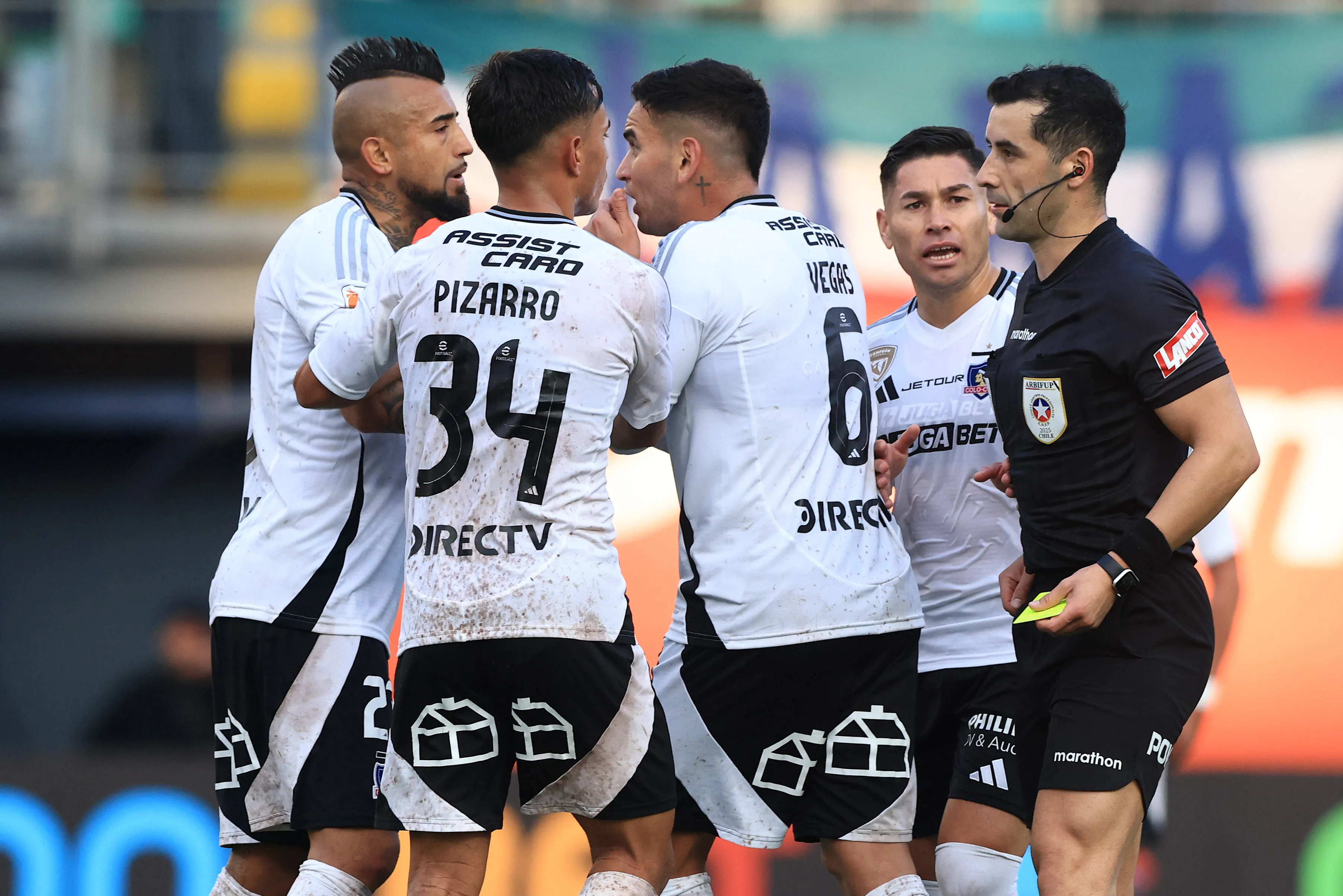 Fernando Véjar será el árbitro de Colo Colo vs Calera. Imagen: Felipe Zanca/Photosport
