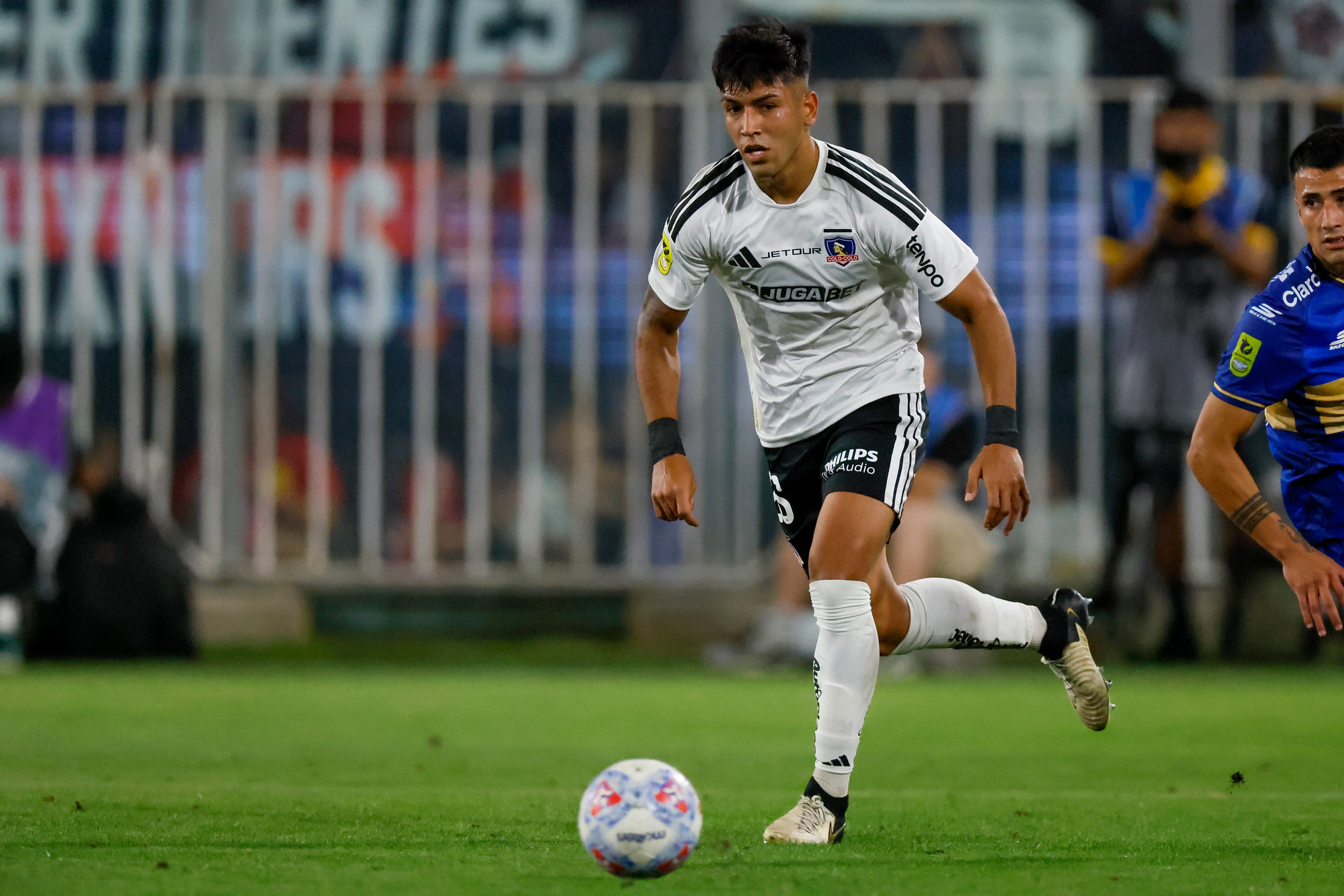 Diego Ulloa fue titular en el triunfo de Colo Colo sobre Everton | Foto: Photosport