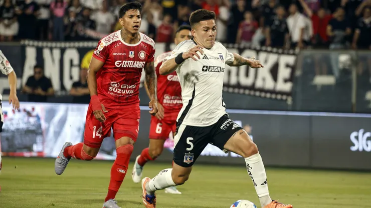Colo Colo recibe a Unión La Calera en el Monumental.