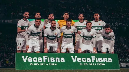 Elche y Cepeda pelean por permanecer en primera