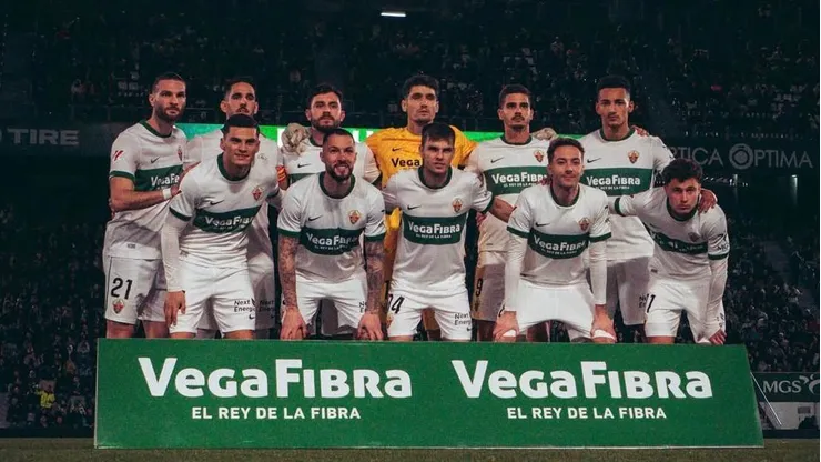 Elche y Cepeda pelean por permanecer en primera