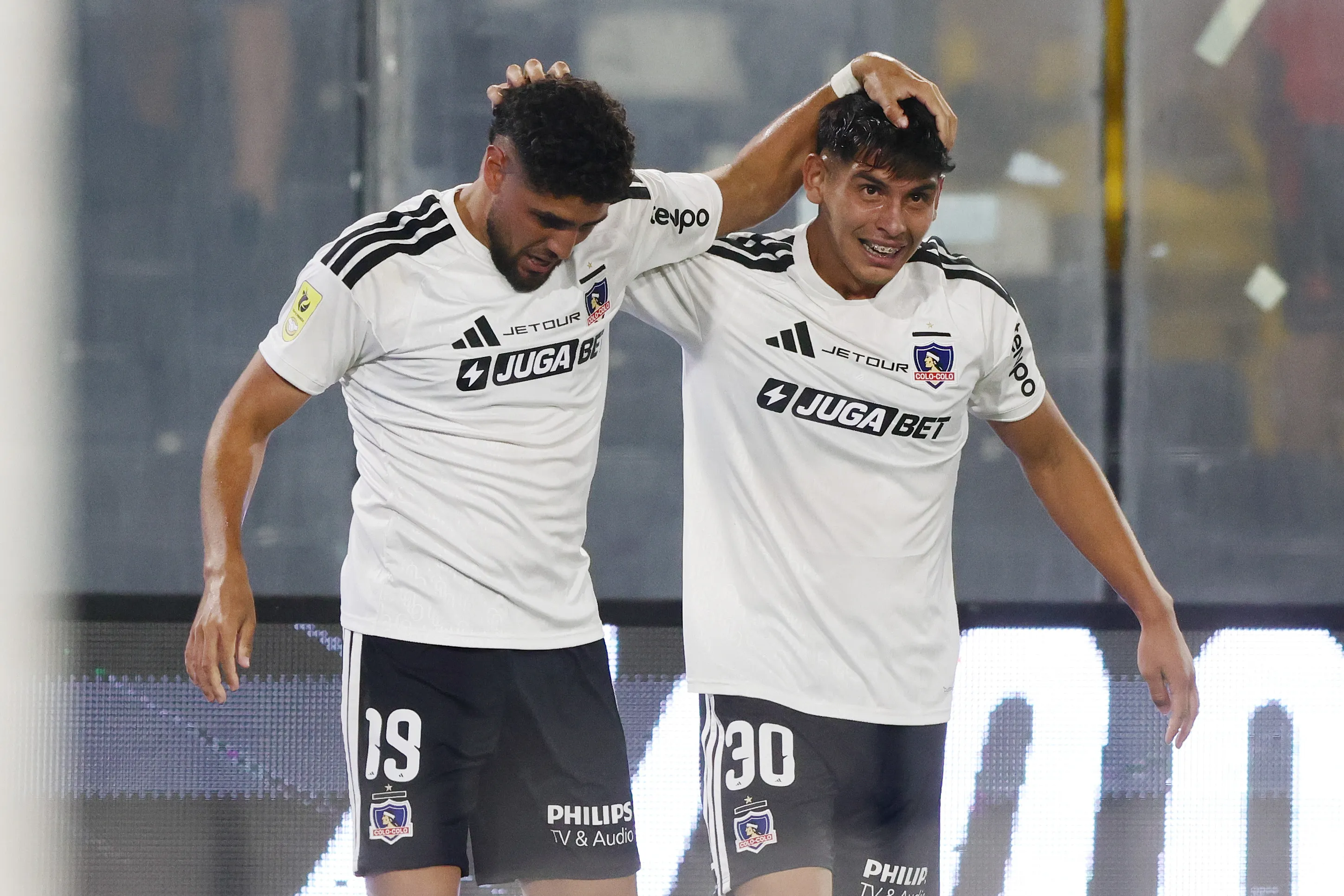 Yastin Cuevas fue clave en el gol de Maxi Romero ante La Calera | Foto: Photosport