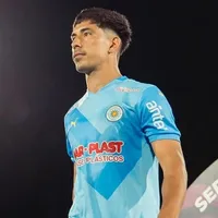 El extraordinario golazo de chilena de Salomón Rodríguez en Uruguay