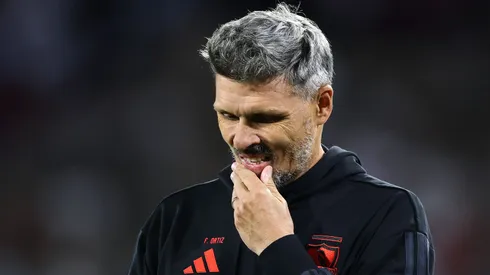 Fernando Ortiz revela por qué no llegaron más refuerzos para Colo Colo.