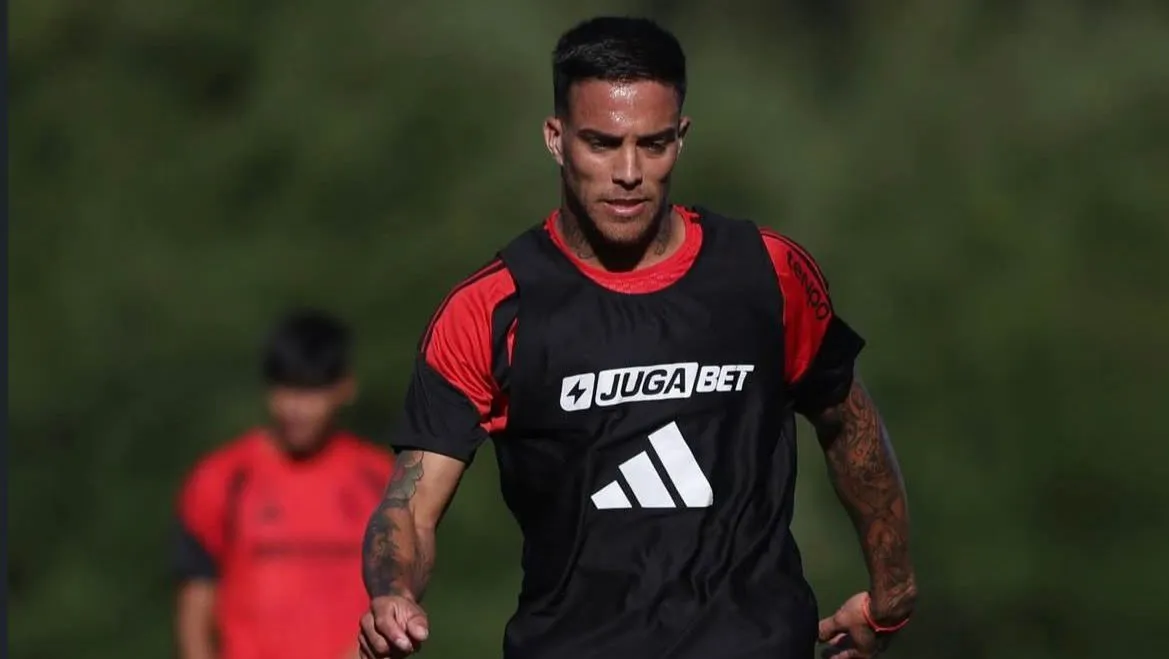 Javier Méndez todavía no juega oficialmente