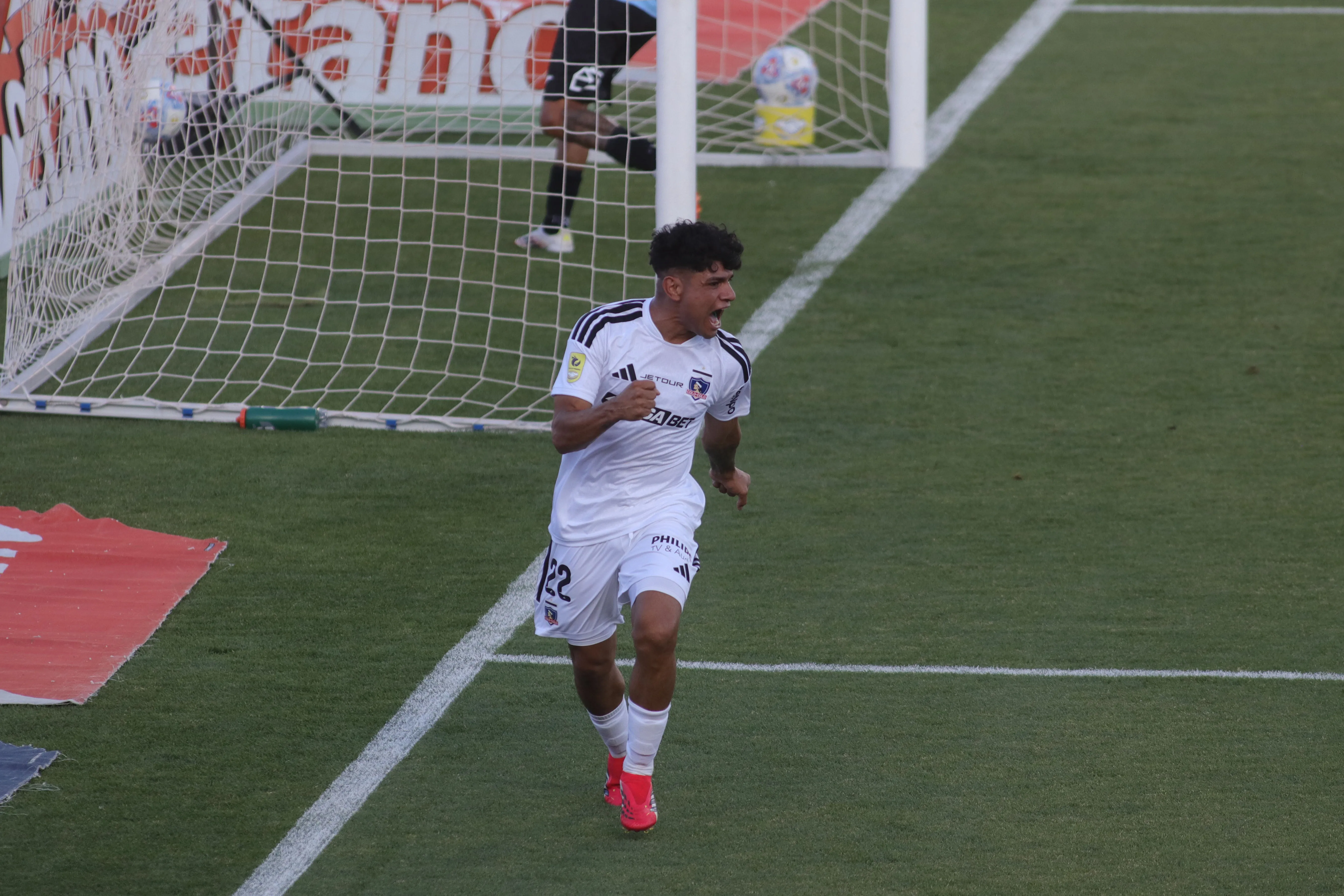 Claudio Aquino encaminó el triunfo de Colo Colo ante O’Higgins. Imagen: Jorge Loyola/Photosport