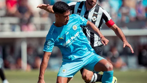 Ex Colo Colo: Salomón vuelve a anotar en Uruguay