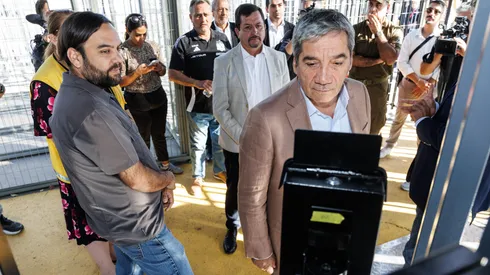 Delegado Presidencial confirma grandes medidas de seguridad para el Superclásico.