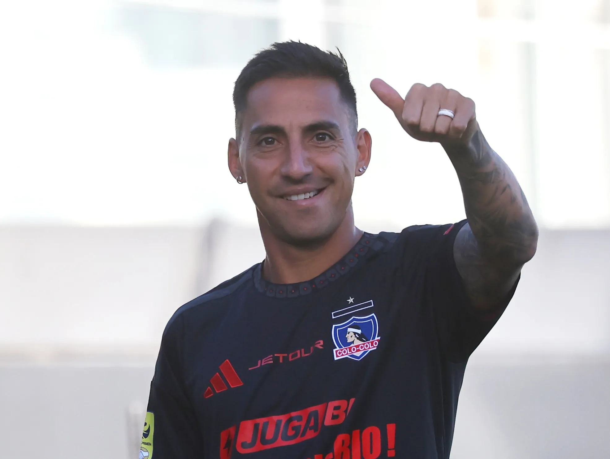 Javier Correa dejó atrás su lesión y se perfila como titular para enfrentar a la U. 