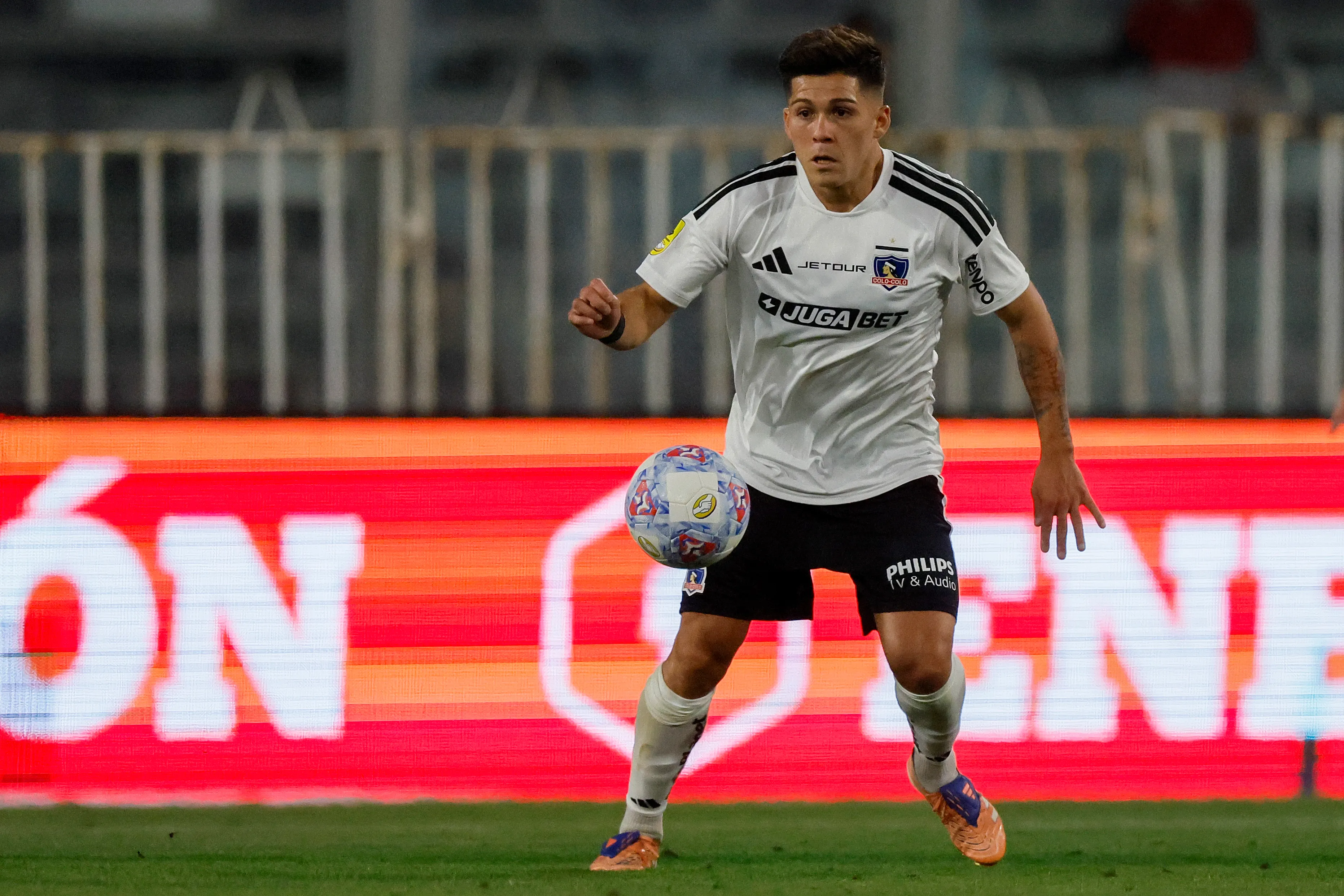 Víctor Felipe Méndez ha sido clave en este Colo Colo 2026.Imagen: Andres Pina/Photosport