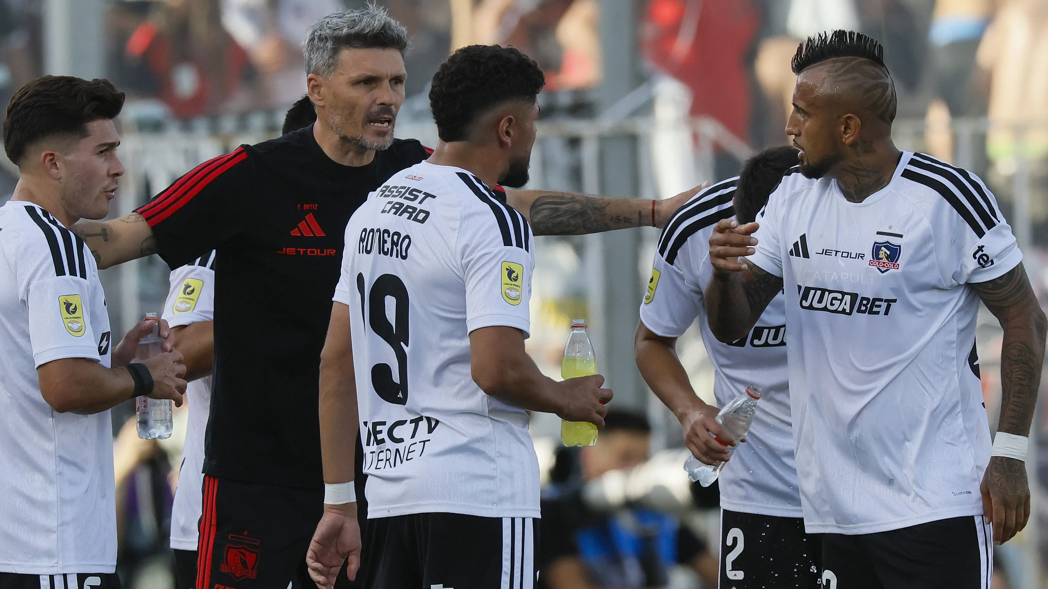 Colo Colo se ve superado por cuatro rivales