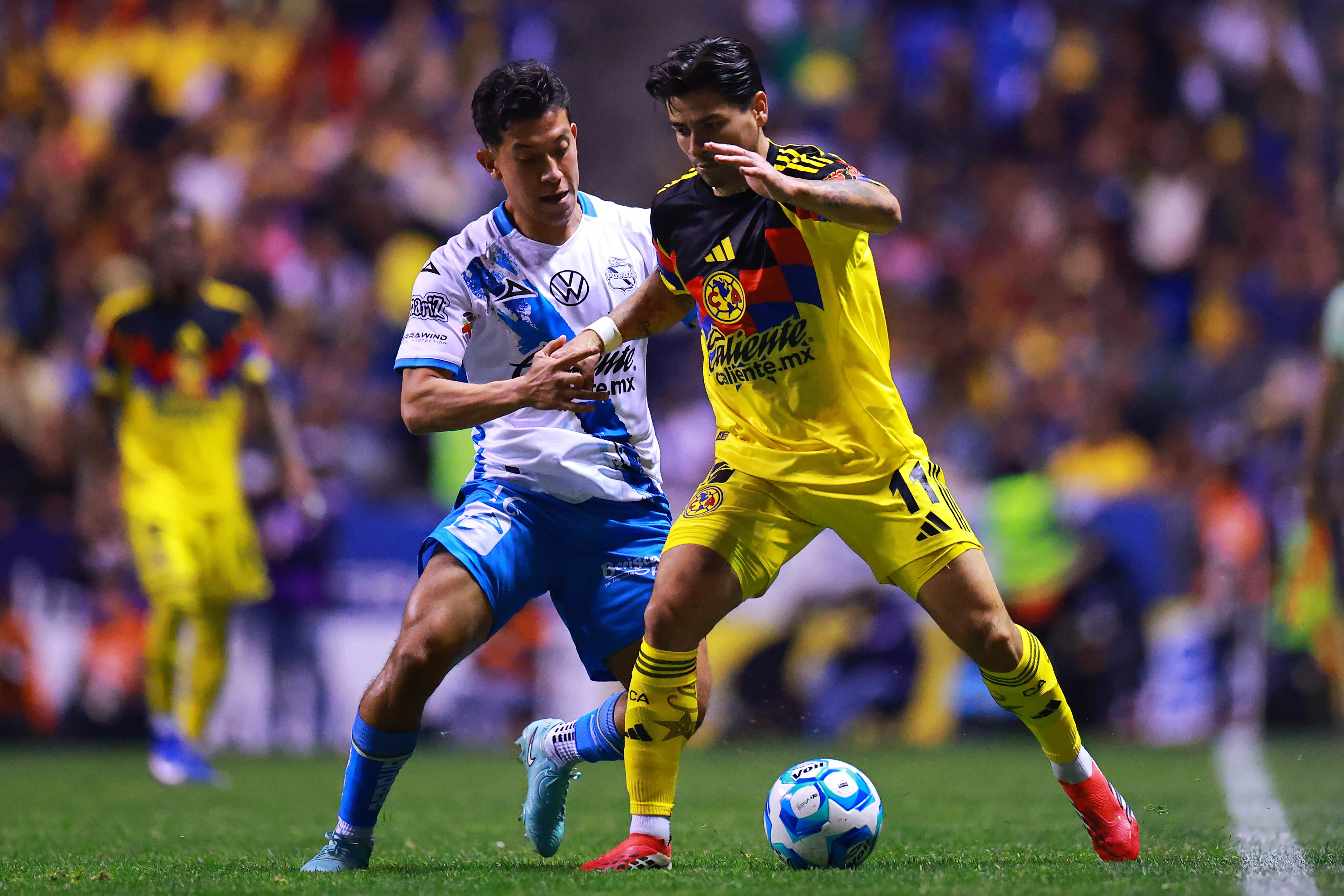 Víctor Dávila en el Club América. (Foto: Getty Images)