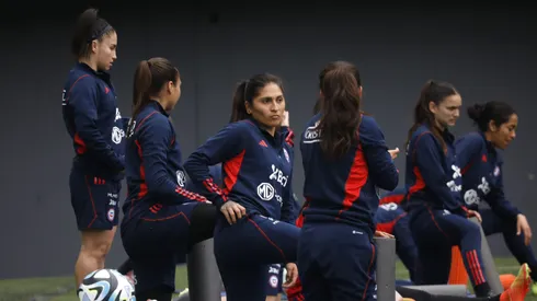 ¿A qué hora juega Chile femenino vs Paraguay y qué canal transmite?