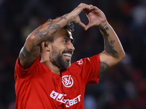 Jorge Valdivia le presta el ropero completo a cuestionado jugador de Colo Colo